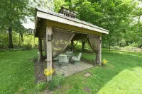 The Pines of Dresden - homestay