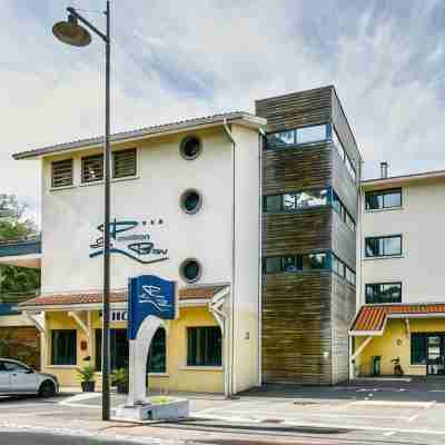 Hôtel Le Pavillon Bleu Hotel Exterior