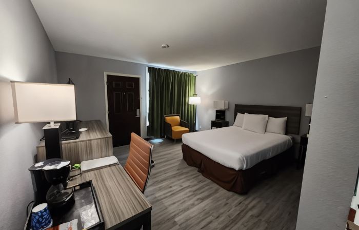 Super 8 by Wyndham Hayward WI