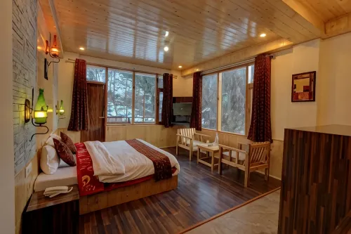 Hotel 17 Miles Stone, Manali by Shivaneel Hospitality Hotel di Haripur