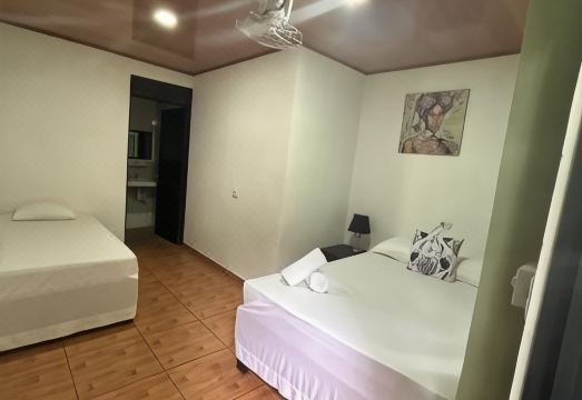 Los Amigos Jungle Hotel Tortuguero - Housity