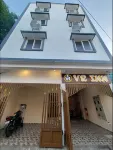 VR Inn , 900 Meters from White Town  호텔