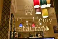 Crown & Mitre Hotel - bar