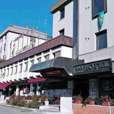Hotel Casagrande Hotel Exterior