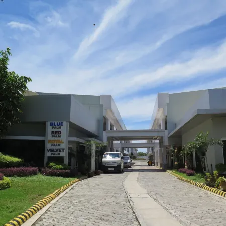 Lucky 9 Budget Hotel