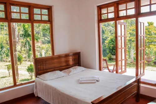 Onil Rock Resort Hotels in Thotagamuwa