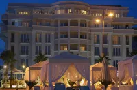 帕拉斯溫泉飯店 Durres Amphitheatre附近的飯店