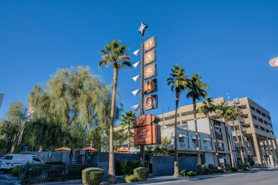 Oasis at Gold Spike - Adults Only Hotels in Downtown - Fremont Street