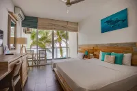 Hikkaduwa Beach Hotel - parking