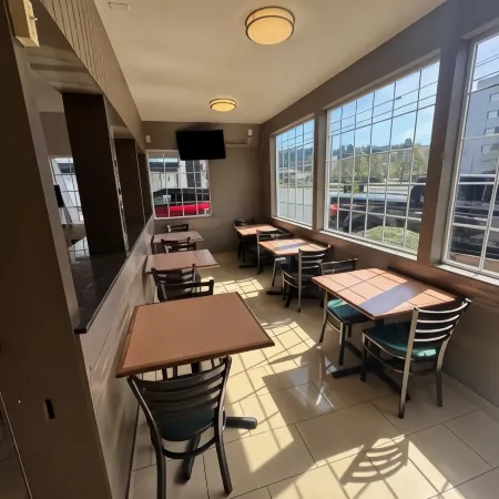 University Inn and Suites Eugene