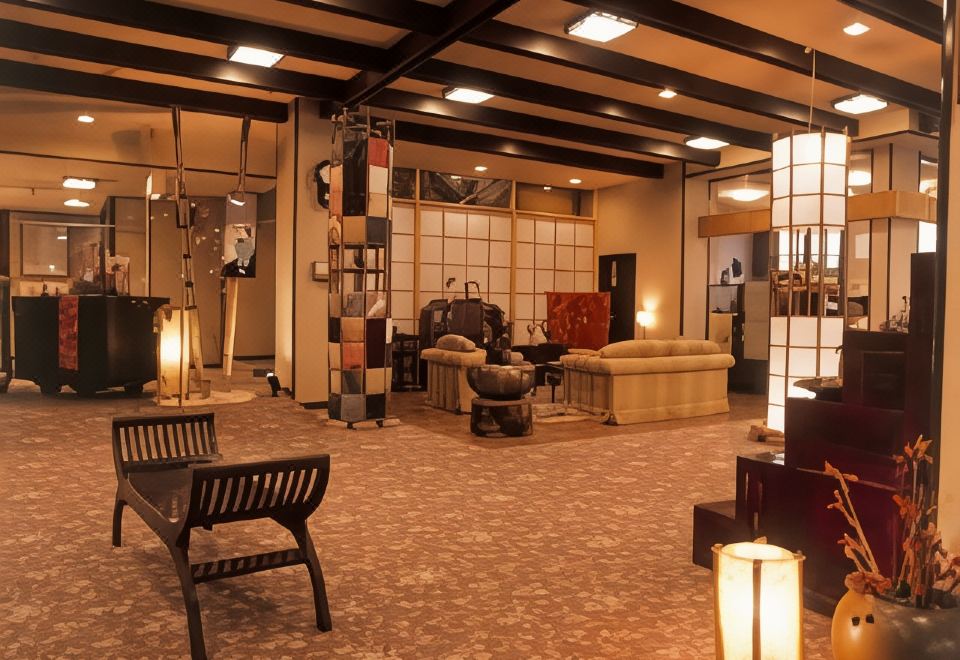 료칸의 외부 전경 및 자연 경관