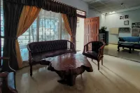 Fauziah Hotel Syariah Kendari فنادق في Mandonga
