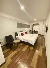 V Hotel