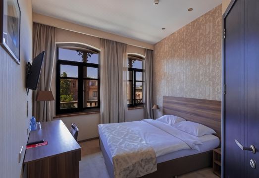 5. 올드 메이단 트..