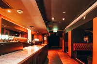 Russell Court Hotel - bar
