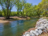 Cabin on the river within walking distance of downtown Helen! - 3-Star
