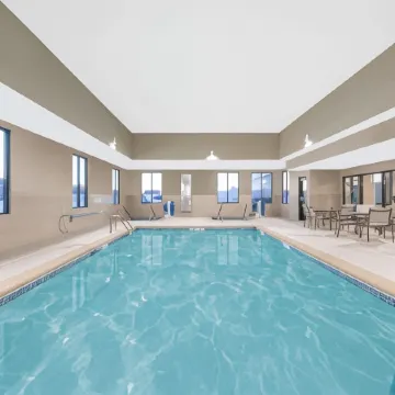 Candlewood Suites Fargo South - Medical Center by IHG