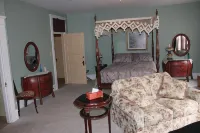 Victorian Charm Inn Hotels in Towanda