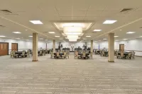 The Lismore Hotel Eau Claire - a DoubleTree by Hilton فنادق في إيو كلير