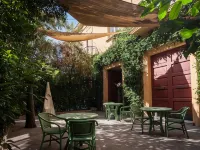 Atelier Inès Arts & Suites Hotels near Materdei