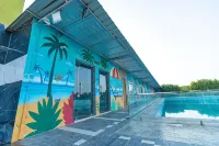 Chandrika Green Resort, Vrindāvan - Pools