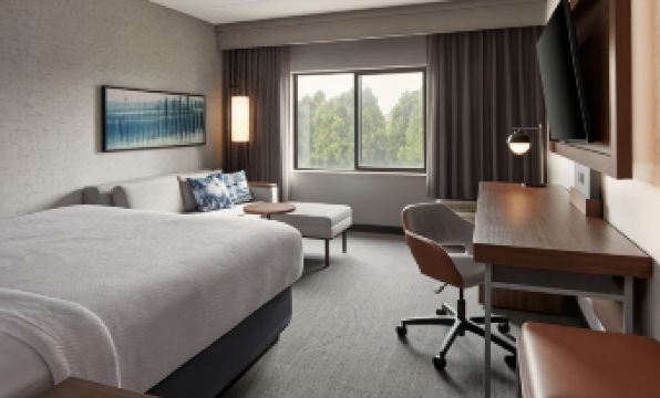 Courtyard by Marriott Hamilton - Housity