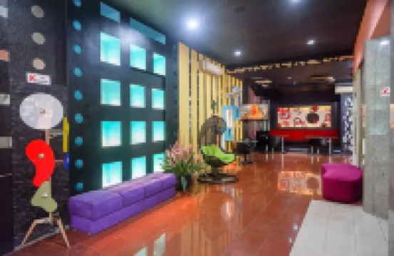 Sans Hotel International Surabaya