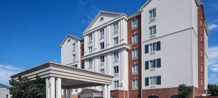 The Inn at Long Beach Hotels in Harrison County