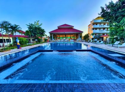 뉴 트래블 비치 호텔 & 리조트