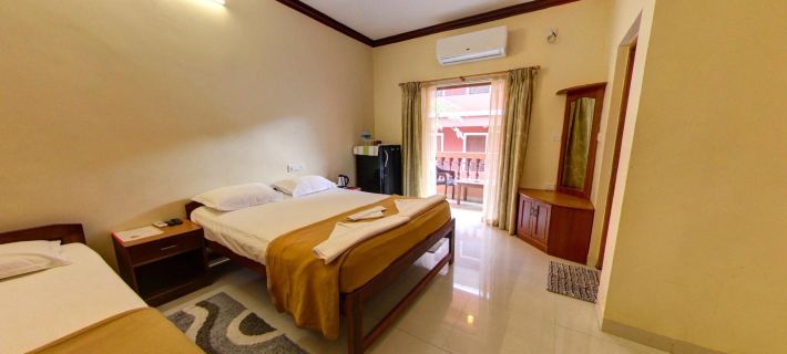 Henry's Place Hotels in Calangute