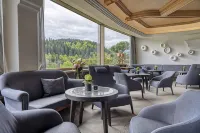 Hotel Traube Tonbach - breakfast