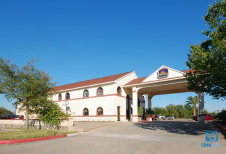 Best Western Pearland Inn Отели в г. Перлэнд