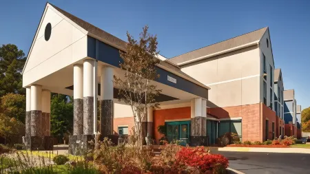 Best Western Plus Roswell/Alpharetta Отели в г. Розуэлл