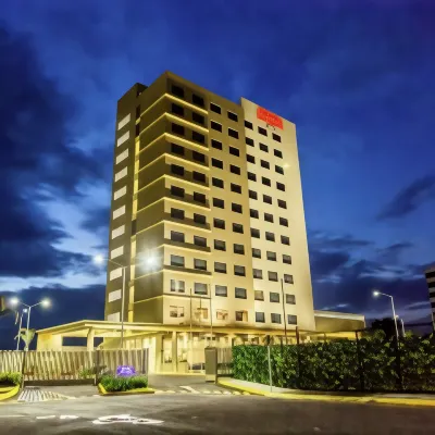 Hampton Inn & Suites by Hilton Puebla Hotels in 