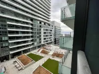 1-bedroom apartment near St Lawrence market, pool and fitness room in condo - บังกะโล