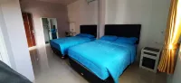 Anggun Homestay Syariah Lamongan Hotels in Lamongan