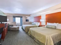 أمريك إن باي ويندام دي موينز أيربورت