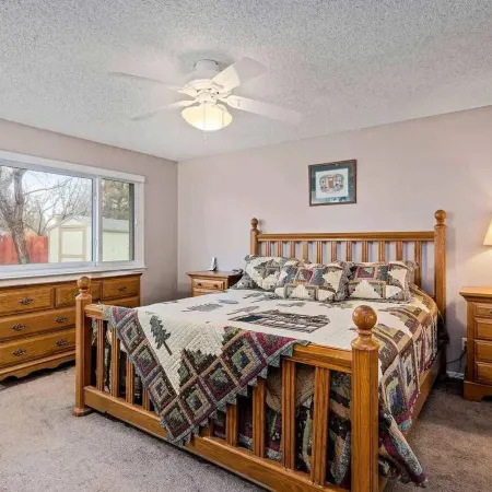 Family 4BR Home With Patio by Willowcreek Park