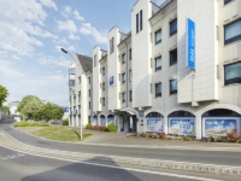 宜必思快捷布盧瓦中心酒店 布盧瓦酒店