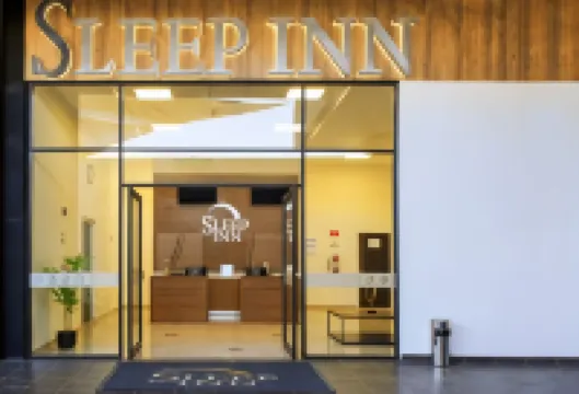 スリープ イン ケレタロ のホテル