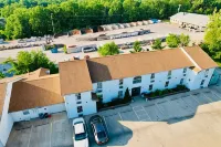 Ozark Inn & Suites