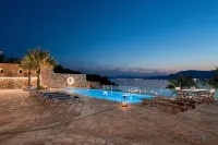Arte Suites Pefki - مسبح غير متناهي
