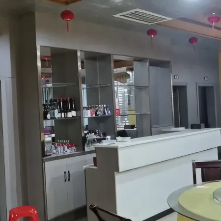 Huarong Jinghao Hotel