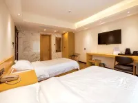 San Tung Fong Commercial Inn South Wing Hotel dekat Alun-alun St. Augustine