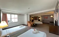 Songphanburi Hotel