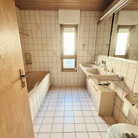 H&H Home-Quite and Cozy Central Apartment Near Park in Sindelfingen