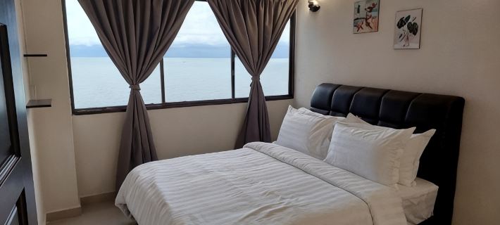 Batu Ferringhi Luxury Seaview Suite - 3Br Hotel di Batu Feringgi