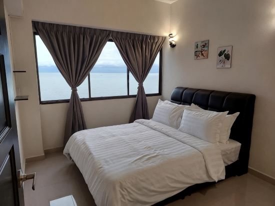 Batu Ferringhi Luxury Seaview Suite - 3Br