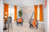 Palm Bay Retreat: Pool, Amenities & Free Parking - واي فاي