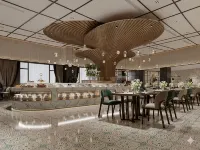 Phoenix Crowne Vinh - С бассейном